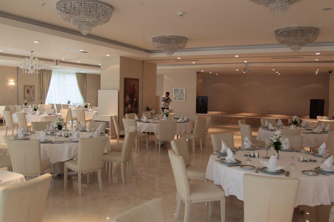 Gabala Garden Hotel ภายนอก รูปภาพ