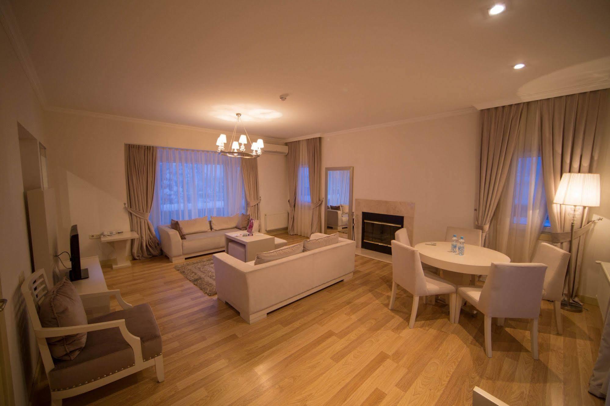 Gabala Garden Hotel ภายนอก รูปภาพ