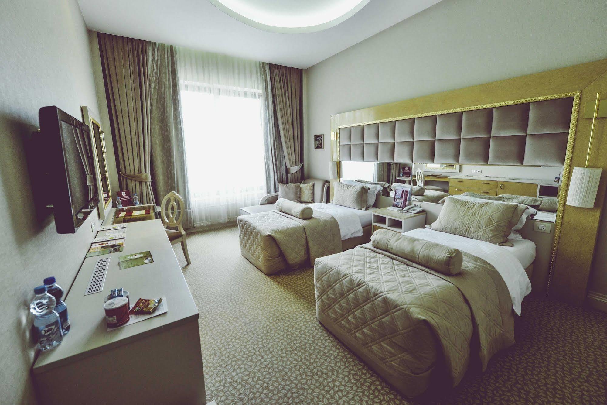 Gabala Garden Hotel ภายนอก รูปภาพ